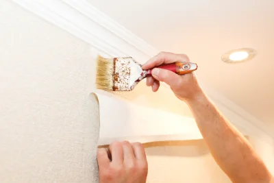 Pose de papier peint au Perchay — revêtements muraux et toiles de verre